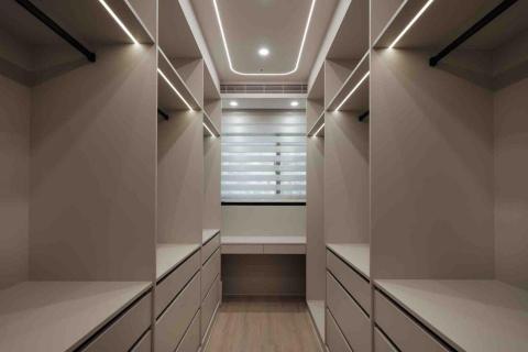 佐晟工程行 -  佐晟工程行 -