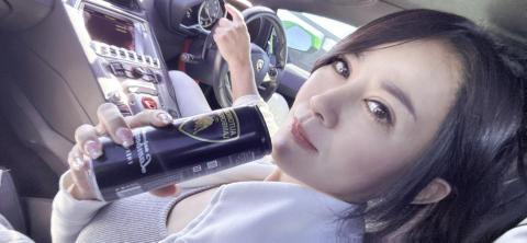 可樂男女剪髮Cala99 - 這位是網紅 他是星和微整的代言人 那當然也是我的好同學 他的頭髮都是給我剪的