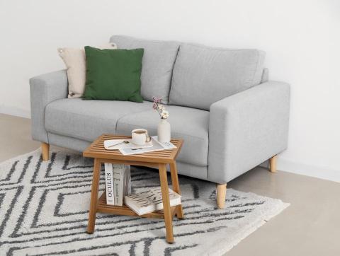 小祺 - 木頭椅小桌合成