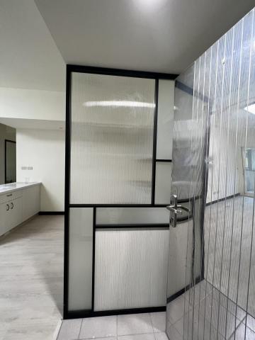 林蓁蕙 - 台大住宅-玄關鋁合金隔屏
