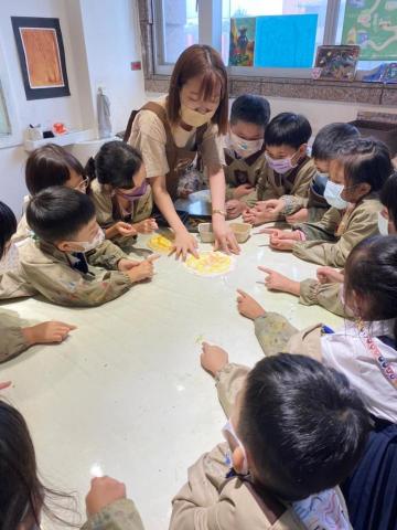 李知芸 - 兒童課程教學