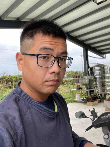 提供鐵皮屋頂隔熱服務的專家潘宏修