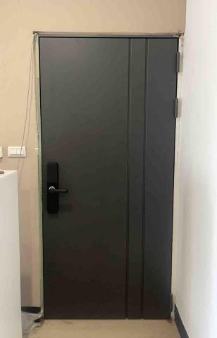 築峰門片安裝 - 直卡門/代購安裝 築峰門片安裝 - 直卡門/代購安裝