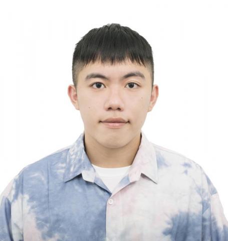 施紀綸 - 身分照