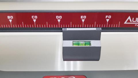 王金龍 - 揮桿重量SW測量儀器