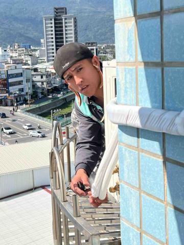 Den air conditioner studio - 