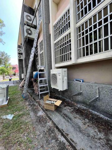 Den air conditioner studio - 