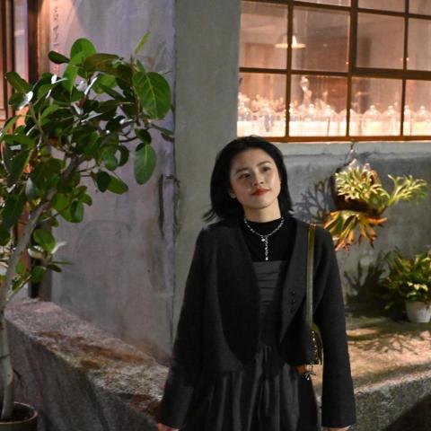 提供市場分析架構服務的專家Hazel H