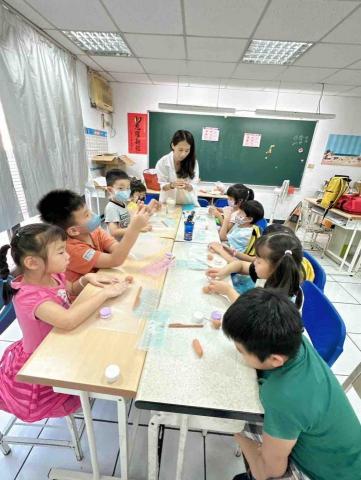 莉莉安Lilian - 暑期營隊手作