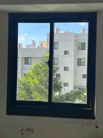 高瑞隆 - 舊改包框窗