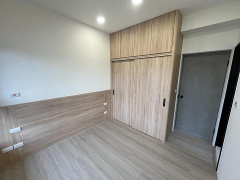 全佑室內裝修工程有限公司 - 新北土城青雲路-木作天花板+木心板系統櫃+全室油漆+SPC地板 全佑室內裝修工程有限公司 - 新北土城青雲路-木作天花板+木心板系統櫃+全室油漆+SPC地板