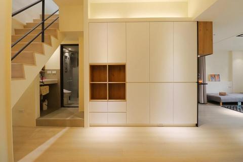 禾漾設計/TWALL   空間改造 - 玄關入口設計-廁所洗手台移置外側  方便使用