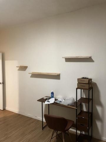 余子涵 - 置物架安裝