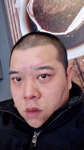 提供兼差服務的專家黃雅格（金剛）