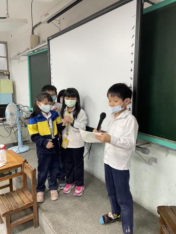 楊彩慈 - 學生分組上台報告
