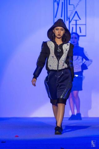 via makeup stylist - 走秀妝髮