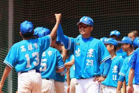 高雄棒球專業訓練 - 帶忠孝國中棒球隊 高雄棒球專業訓練 - 帶忠孝國中棒球隊