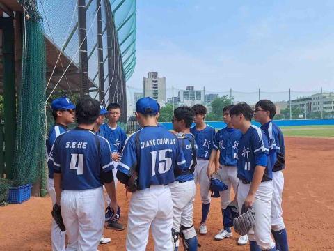高雄棒球專業訓練 - 帶鳳新高中參加黑豹旗賽事 高雄棒球專業訓練 - 帶鳳新高中參加黑豹旗賽事
