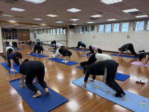 小RE老師 - 基礎墊上肌力訓練