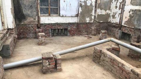 綋聖 - 左營眷村20號拆除、打石