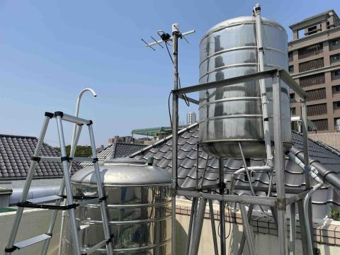 江建達 - 維修，檢查水塔