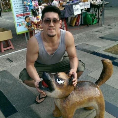 提供潤稿服務的專家孔德誠