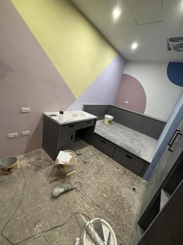 顏翔頊 - 牆面跳色