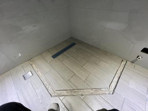 鍾采 - 此圖為淋雨門檻，若造型較特殊可聯絡專員至現場了解需求及丈量、打板