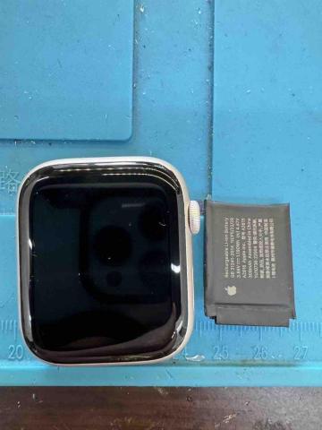 王靖淳 - Apple Watch電池更換