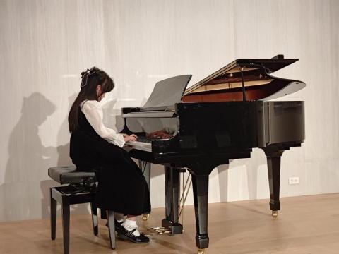 鋼琴老師蘇老師 - 