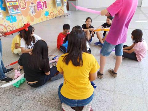 姚昱慈 - 育幼院