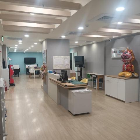 邱杰 - 補習班油漆多色塗裝，