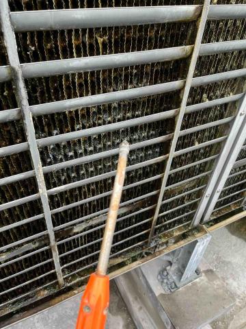 王亦誠 - 水塔散熱片