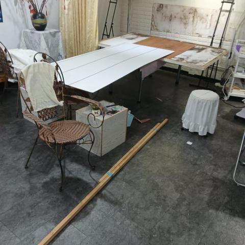 邱杰 - 更換白板後背板，