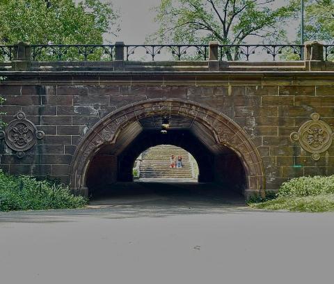 陳澤 - 這座橋在紐約的公園中已經有上百年的歷史