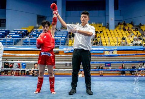 佳燁教練_現役泰拳、踢拳國手 - 