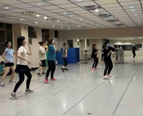 謝至美 - 成人有氧課程