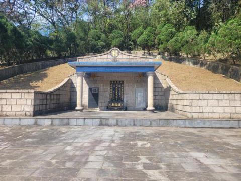 于森園藝企業社 （林先生） - 墓地整理