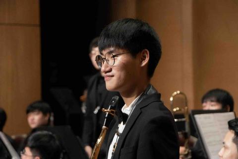 提供高中生物服務的專家龔祺晉