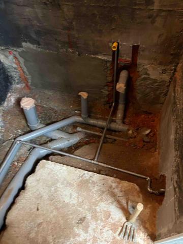 順富工程行（居家修繕》 - 水電工程