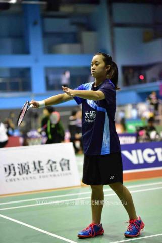 提供羽球規則服務的專家李毓芸