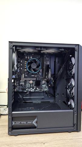 光輝電腦維修 - 客戶請我們組的平價電腦 價格:15000