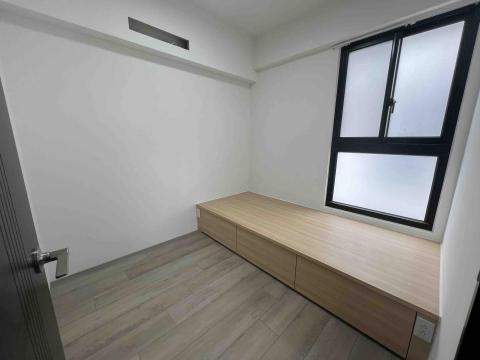 王梓麟 - 鳳山新成屋次臥臥榻