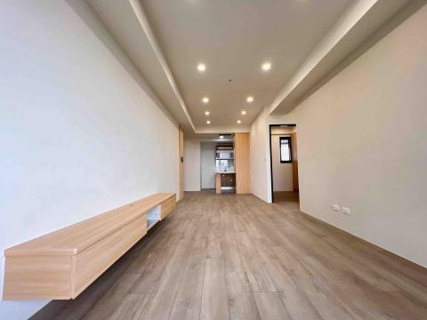 王梓麟 - 鳳山新成屋客餐廳全景