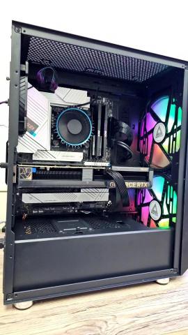 光輝電腦維修 - 客戶請我們組的高階電腦整整硬碟容量就達到20TB恐怖的容量