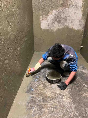 順富工程行（居家修繕》 - 堅持手刷上防水不用滾輪