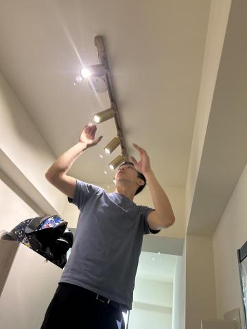 WeHome室內設計 - 軌道燈安裝