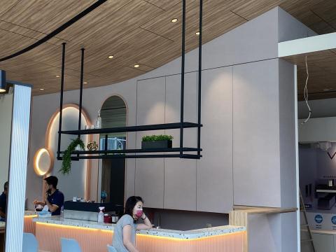 安績 - 樣品屋櫃檯吊架
