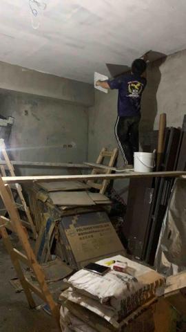 天豐油漆藝術塗料 - 夜間加班施工天花板白土