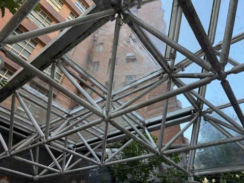 安心宅工程 - 社區風雨走廊劣化強化玻璃更換工程 安心宅工程 - 社區風雨走廊劣化強化玻璃更換工程